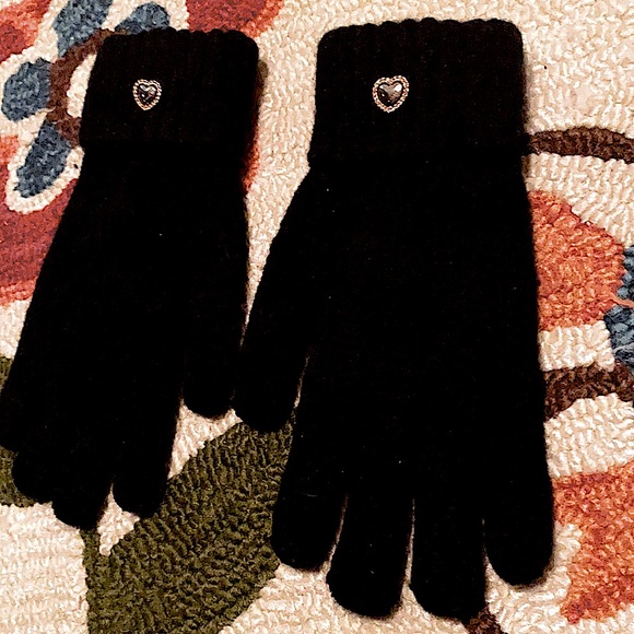 ❌SOLD❌🐎Coach🐎 Two-Toned Rose Gold And Silver Heart Adornments Black Gloves - Picture 3 of 10